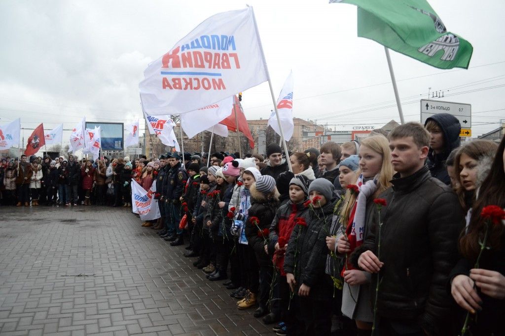 Торжественный митинг, посвященный 72-й годовщине начала контрнаступления советских войск против немецко-фашистских войск в  битве за Москву в декабре 1941 года