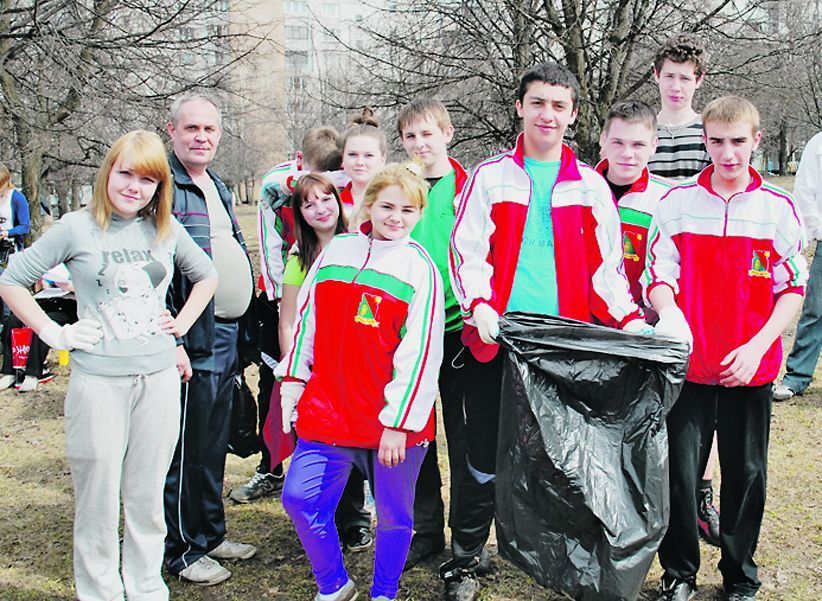 Вместе дружно выйдем на субботники!