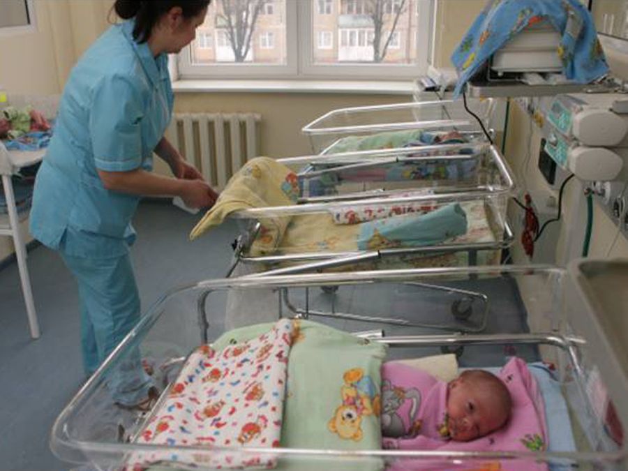 Власти Москвы не планируют закрывать 10-й роддом