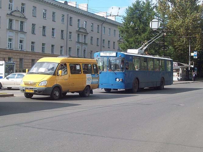Правительство Москвы начало модернизацию городских автобусных перевозок