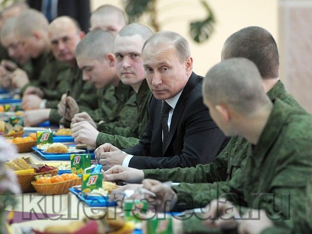 Путин подписал указ о военных сборах для резервистов в 2015 году