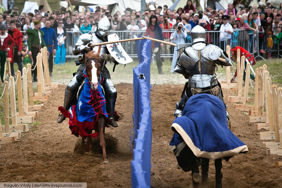 В Москве пройдет конное шествие средневековых рыцарей в сопровождении красочной свиты