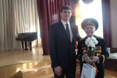 Ветеранов Нагорного района поздравили с Днем Победы на торжественной встрече со школьниками