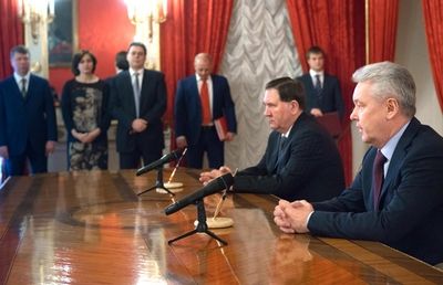 Мэр Москвы Сергей Собянин и губернатор Курской области Александр Михайлов подписали соглашение о сотрудничестве
