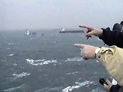 Спасательная операция в акватории Охотского моря продолжается