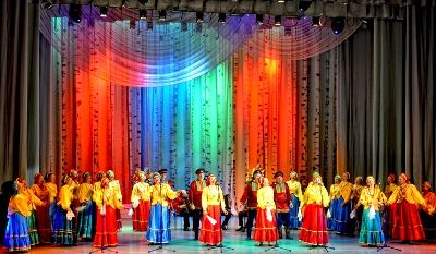 Артисты коллектива «Хор русской песни» приглашают на свой отчетный концерт в Культурном центре ЗИЛ