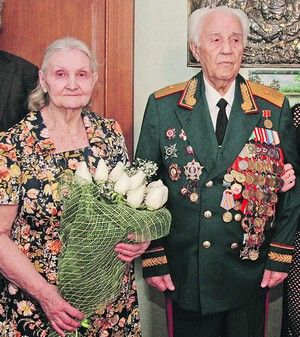 Николай Дмитриевич Безденежных с супругой Еленой Николаевной 