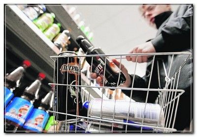 Почему в столице до сих пор торгуют энергетическими напитками?