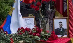 Траурная церемония в память погибшего пошла на территории подразделения, где служил Андрей Баннов. Траурная церемония в память погибшего пошла на территории подразделения, где служил Андрей Баннов.