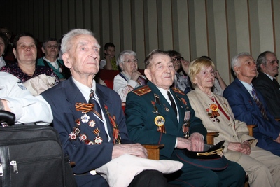 Севастопольский академический театр танца выступил перед ветеранами ЮАО в преддверии Дня Победы