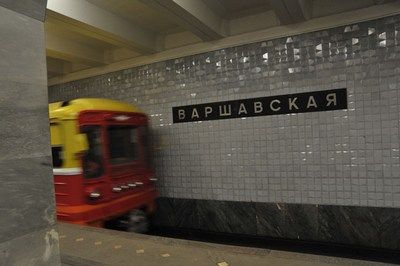 С сегодняшнего дня закрывается выход из подуличного перехода станции метро «Варшавская» на чётную сторону Чонгарского бульвара