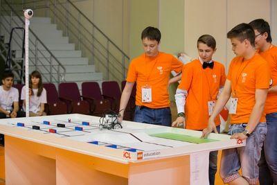 Московские школьники завоевали первые места на Всероссийской робототехнической олимпиаде