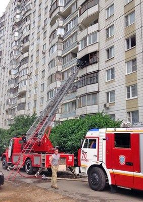 Захламление лестничных клеток и балконов часто становится причиной пожара