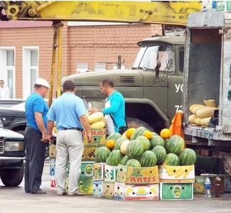 Максим Казанский – координатор проекта «Народный контроль» по ЮАО городу Москве Партии «ЕДИНАЯ РОССИЯ» не рекомендует ранний арбуз!