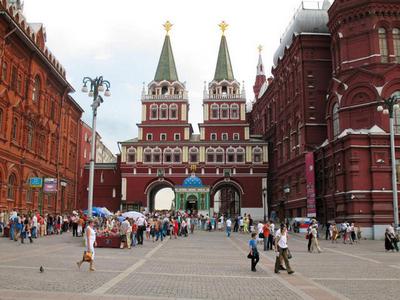 Двойники Ленина и Сталина подрались в переходе метро «Охотный ряд»