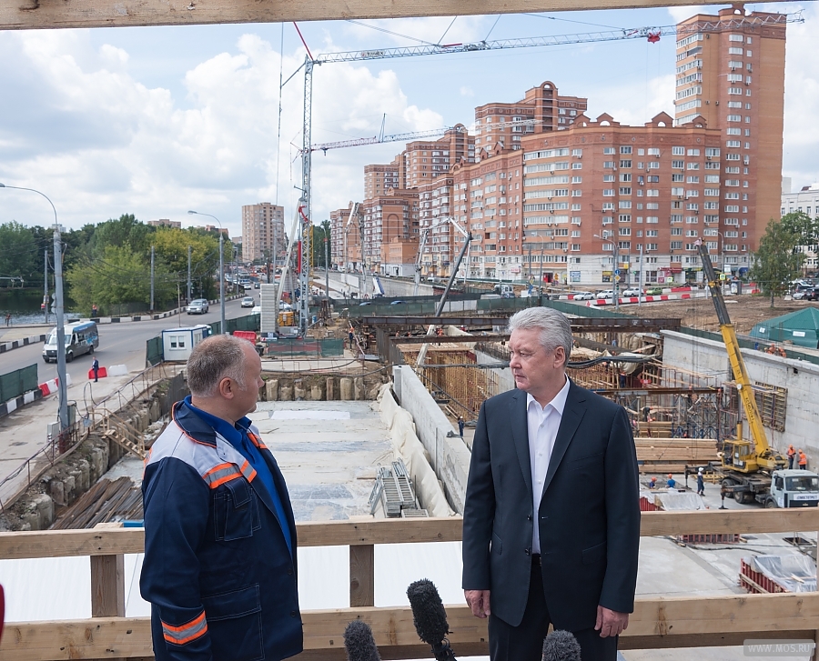 Как заявил мэр Сергей Собянин, после реконструкции способность Большой Академической улицы увеличится до 30%