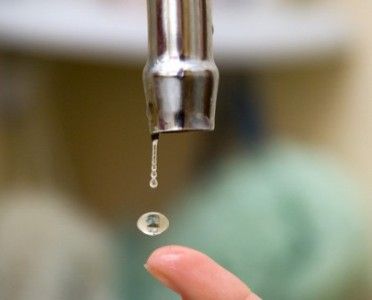Плановые отключения горячей воды проведены уже в 50% зданий столицы