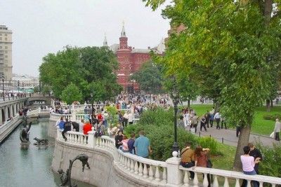 Власти Москвы организуют бесплатные экскурсии к 250 культурным объектам столицы