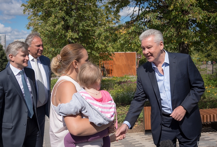 Мэр Москвы Сергей Собянин: При обустройстве парка Олимпийской деревни было учтено мнение горожан.