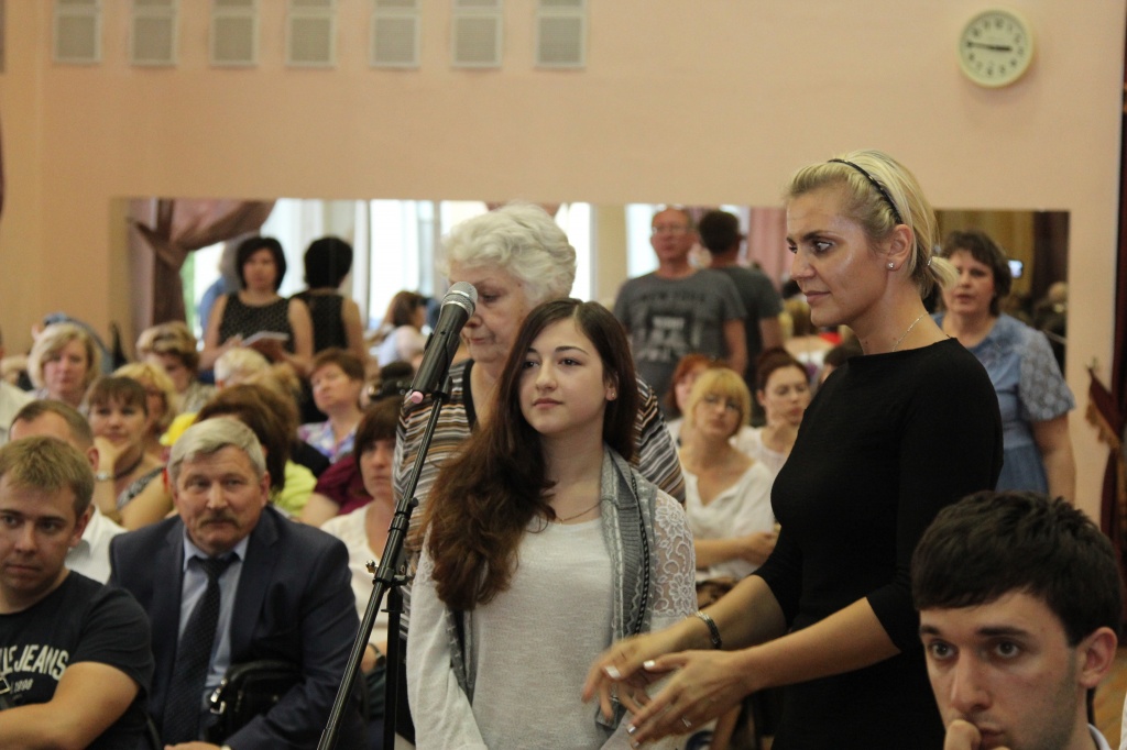 Префект А.Челышев ответил на все вопросы, заданные жителями ЮАО.