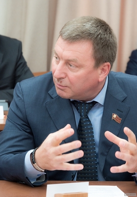 «Единая Россия» предложила правительству Москвы единовременно ремонтировать все системы жилых домов