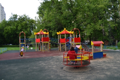 В Орехово Борисово Южном ведутся работы по благоустройству