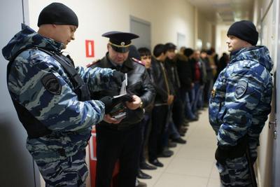 С начала года на юге Москвы выявлено боле 2,5 тысяч нарушений в сфере миграционного законодательства