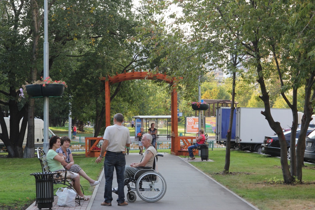 У жителей Москворечья Сабурово появился еще одна зона отдыха, благоустроенная по программе «Народный парк».