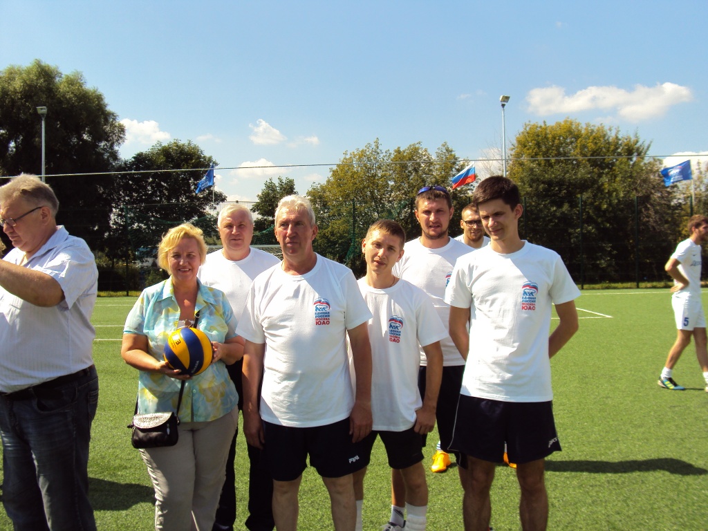 12 команд представителей единороссов участвуют в Спартакиаде, приуроченной ко Дню физкультурника