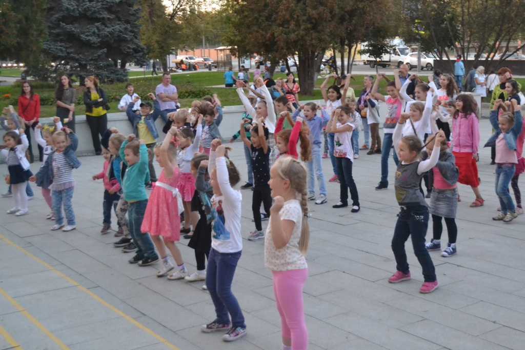 В Творческом Центре "Москворечье" прошло благотворительное мероприятие "Вместе мы победим!"