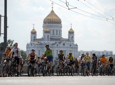 Велопробег «Спорт против ВИЧ» на Университетской набережной