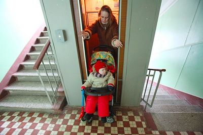 Работы по замене лифтов в Орехово-Борисове Северном завершат до конца года