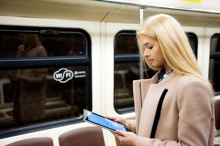 Бесплатным беспроводным интернетом с 2015 года оснащены все линии Московского метрополитена.