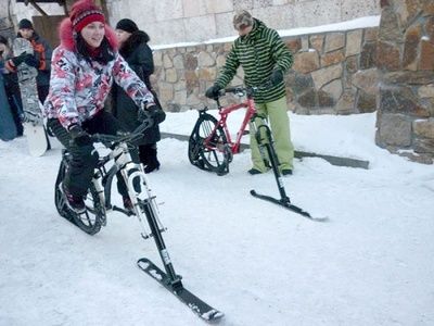 Жители ЮАО могут прокатиться на зимних велосипедах в парке «Садовники»