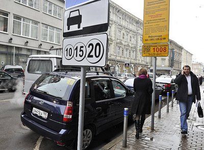 Все советы муниципальных образований Москвы высказались за развитие системы платной парковки