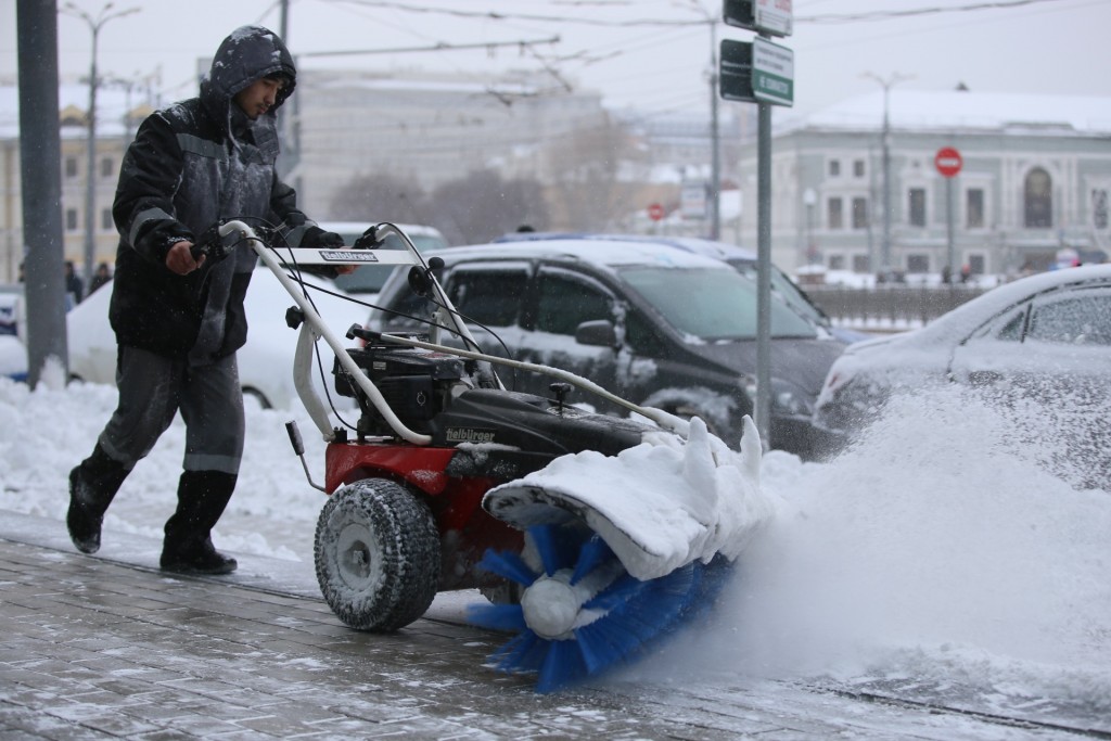 К утру высота снежного покрова в Москве достигла 25 сантиметров