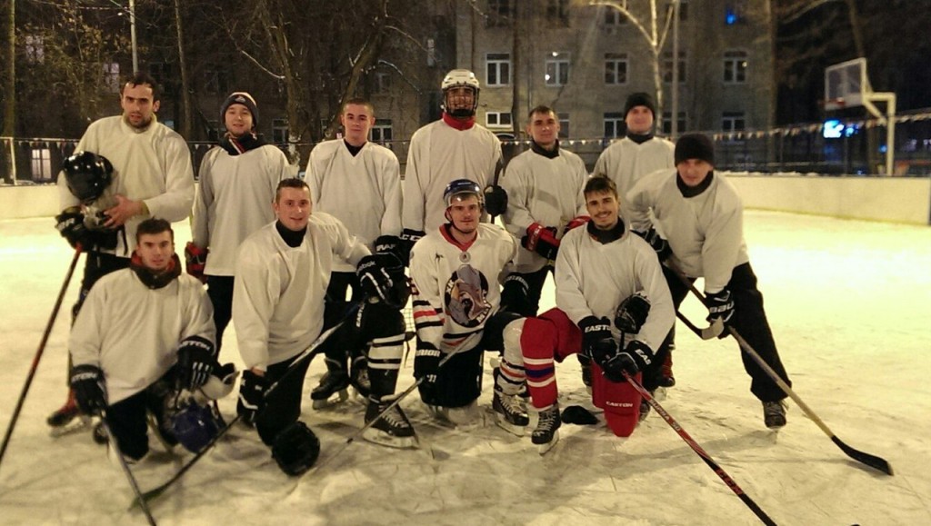 Завершился первый тур чемпионата Уличной хоккейный лиги SHL-2016