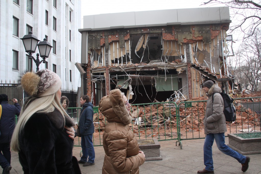 В Столице завершается снос опасного для москвичей самостроя