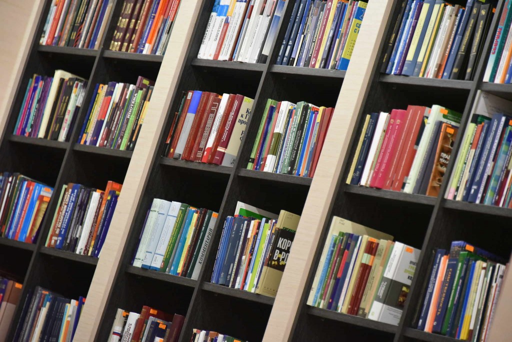 Жители округа смогут поделиться своими книгами с библиотеками Крыма