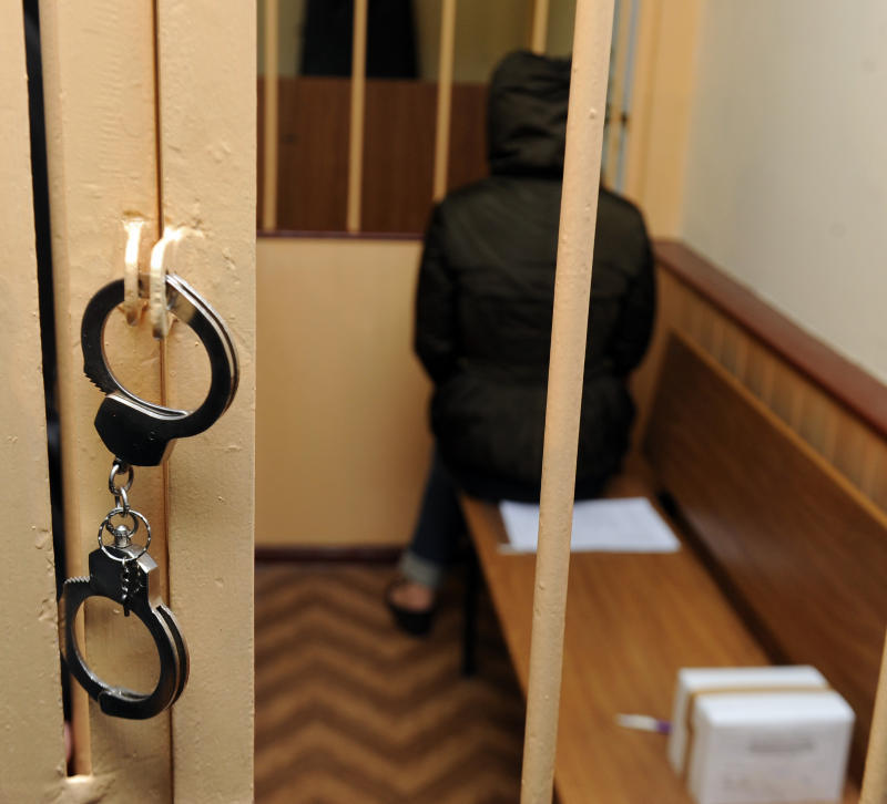 Банковский сотрудник похитил у клиента 2,4 миллиона рублей