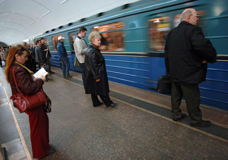 На Замоскворецкой линии метро задерживаются подвижные составы