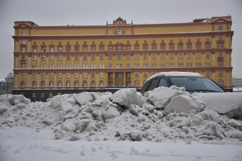 Последствия аномального снегопада в Москве ликвидируют в 3 раза быстрее нормативов