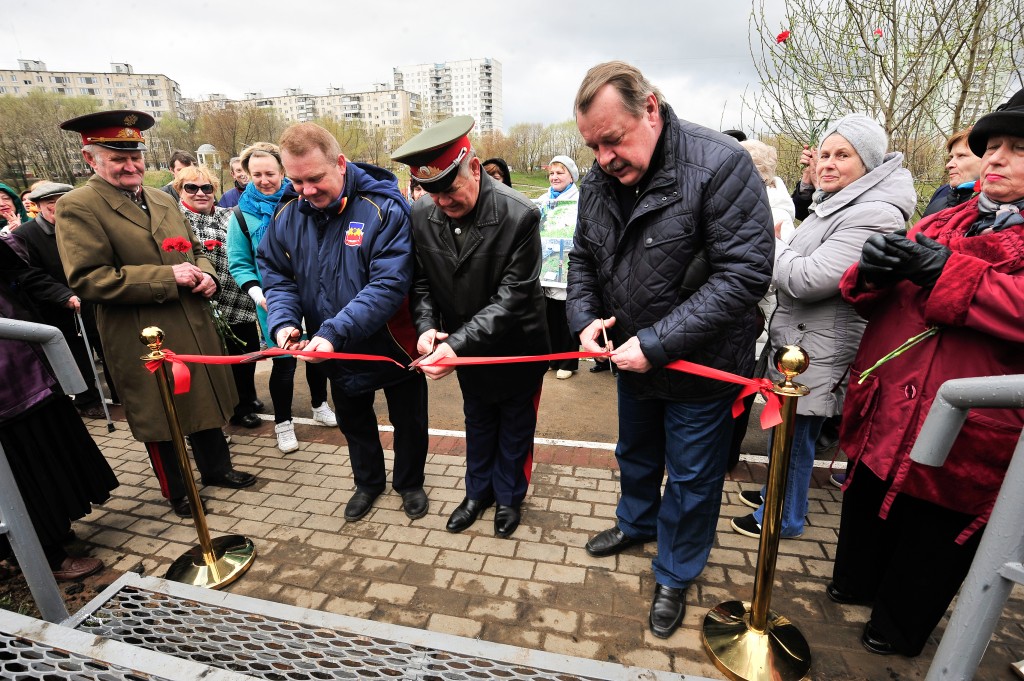 Покровский парк убрали всем районом