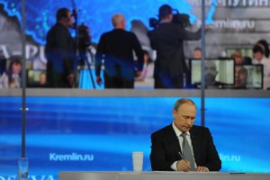 Владимир Путин: Нам нужно ударить по бездорожью и разгильдяйству