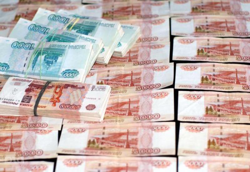В кошельках россиян в 2017 году появятся купюры номиналом в 200 и 2000 рублей