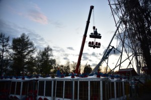 С колеса обозрения «Москва-850» демонтировали кабинки С колеса обозрения «Москва-850» демонтировали кабинки