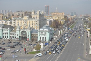 Автомобилистам порекомендовали выезжать за город во внепиковые часы на праздники Автомобилистам порекомендовали выезжать за город во внепиковые часы на праздники