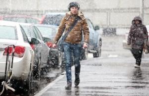 Мокрый снег и ветер пройдет в Москве в конце недели погода в