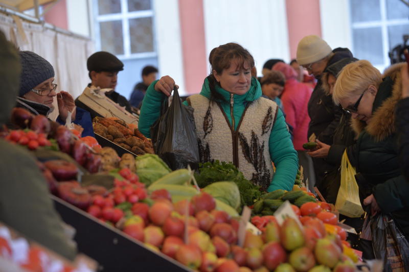 Еженедельно в столице открываются ярмарки выходного дня, где продаются свежие фермерские продукты более чем из 40 российских регионов. Фото: официальный сайт мэра Москвы