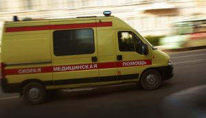 Пожилая женщина, попавшая под трамвай на юго-востоке Москвы, госпитализирована
